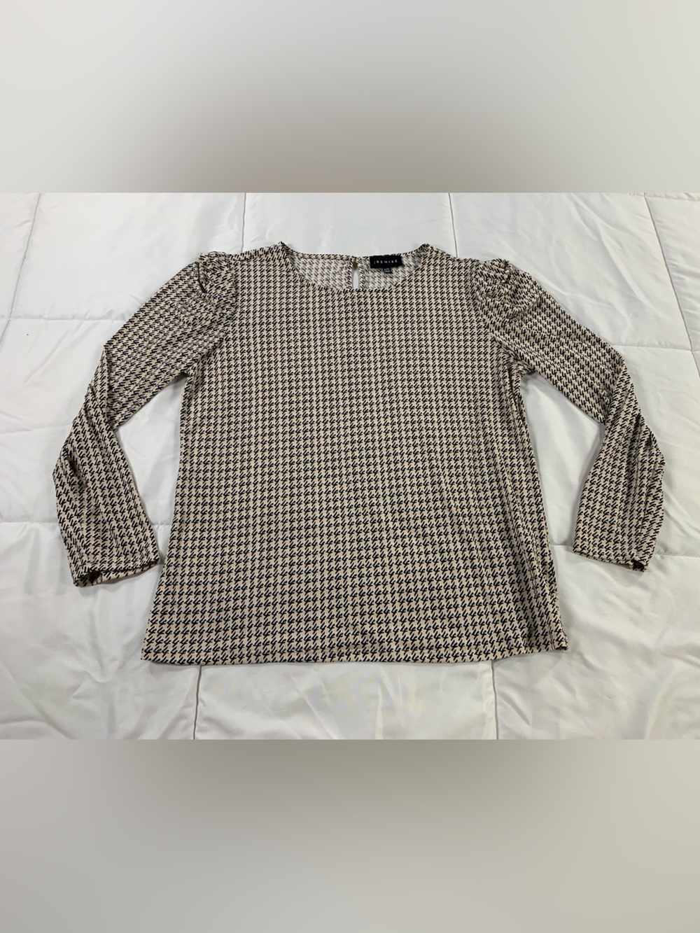 Pre loved PREMISE long sleeve shirt womens size XL